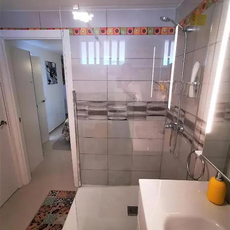 アパート Vista Bella アデヘ