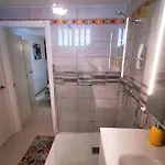 Апартаменти Vista Bella Адехе